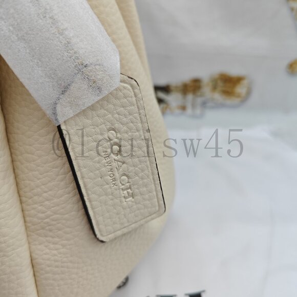 Coach Lana Shoulder Bag 23 - Picture 5 of 10